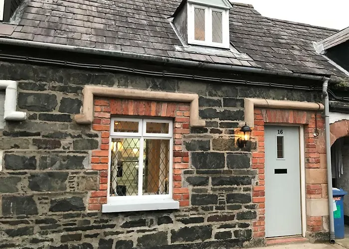 Arthur Street Guest Cottage No16