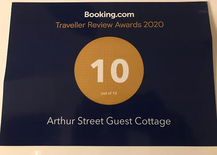 Arthur Street Guest Cottage No16