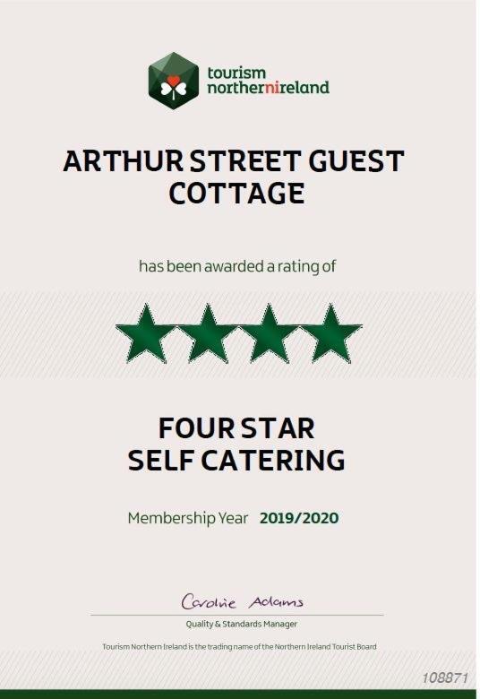 Arthur Street Guest No16 Holiday home Hillsborough